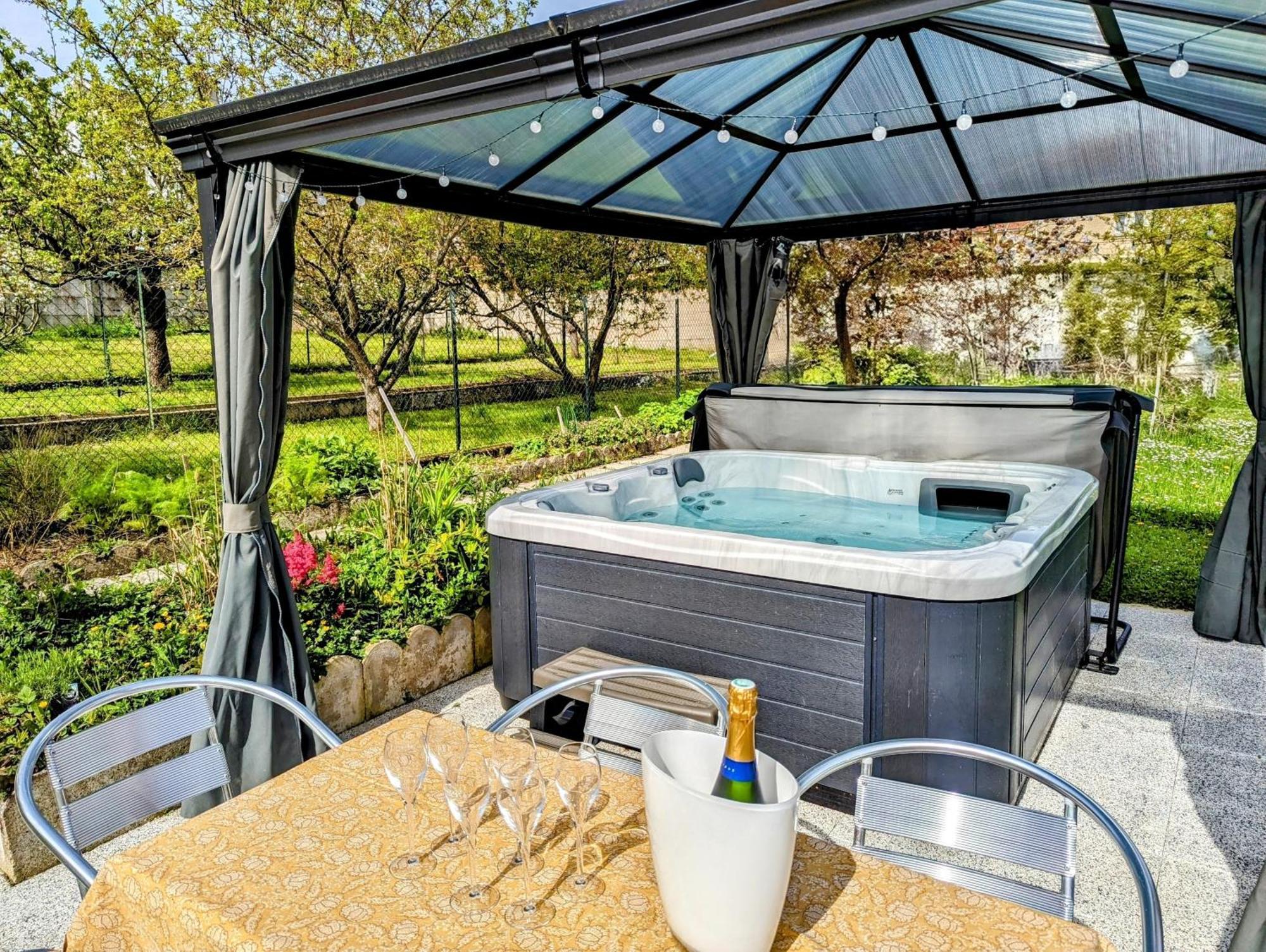 Le Cemarose: Spa, Jardin, Terrasse Et Jolie Vue Au Coeur D'epernay *